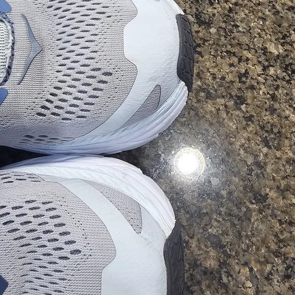 Hoka One One Women's Clifton 6 - Blue, Gray, and Red Accents - Picture 4 of 6